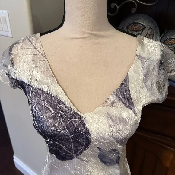 Pretty Cream Komarov dress size Medium - Picture 4 of 10